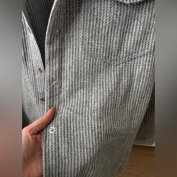 Gray Ribbed Button-Up Shacket Jacket - Picture 2 of 5